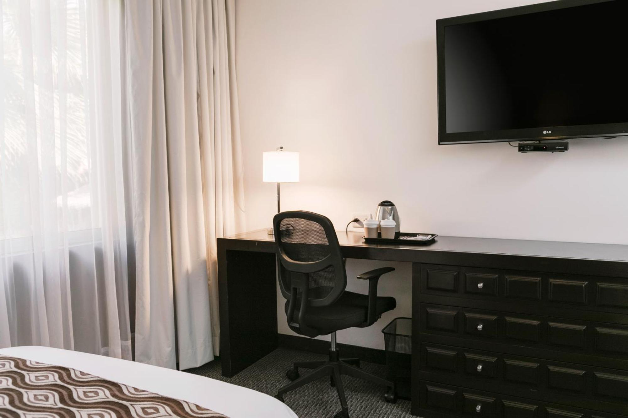 Wyndham Costa Del Sol Hotel 5*